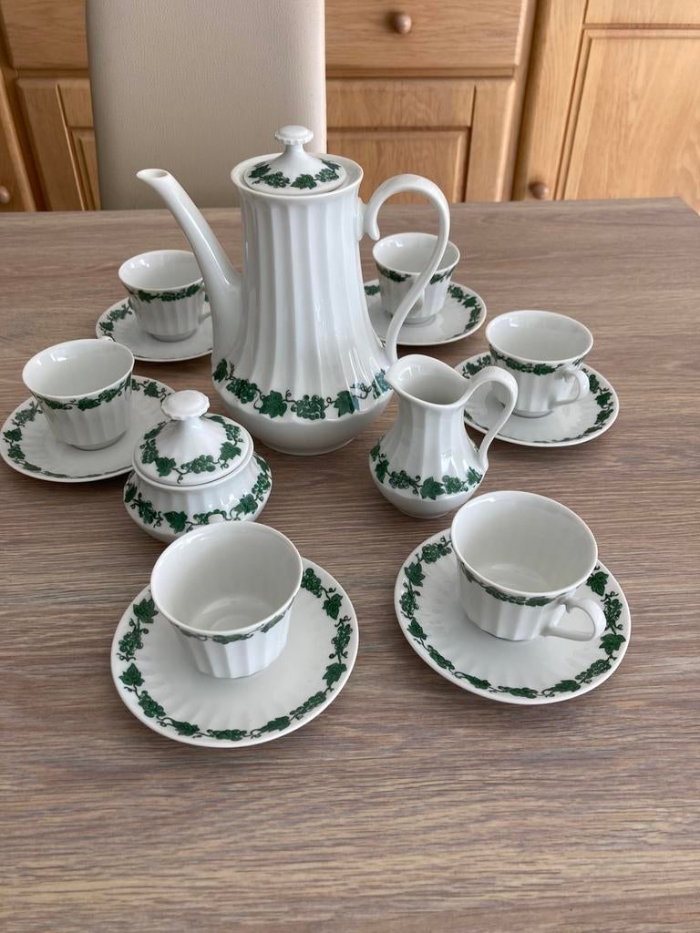 Vintage Wunsiedel  porseleinen koffieset  met druivendessin,, Antiek en Kunst, Antiek | Servies compleet, Ophalen of Verzenden