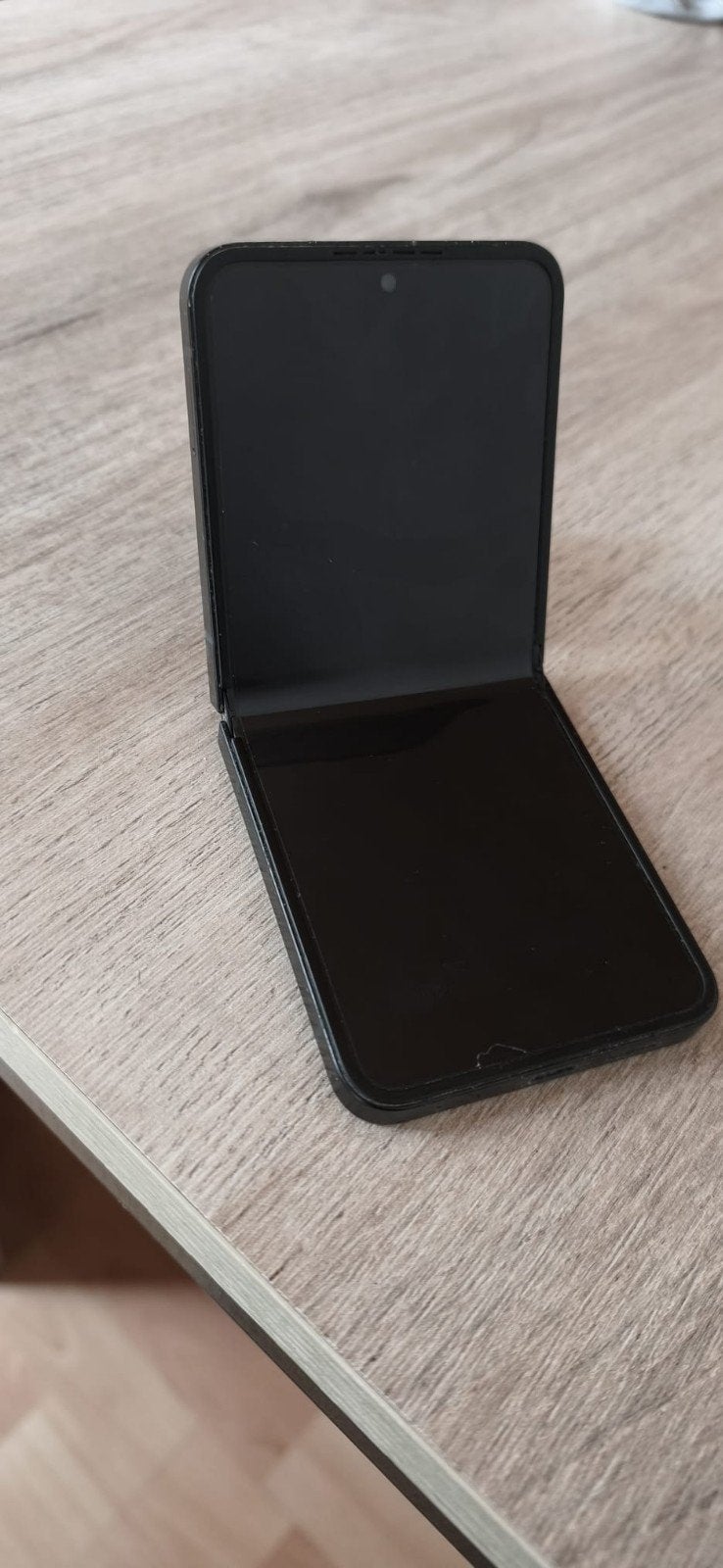 SAMSUNG FLIP 7 FE SCHADE, Telecommunicatie, Mobiele telefoons | Samsung, Ophalen