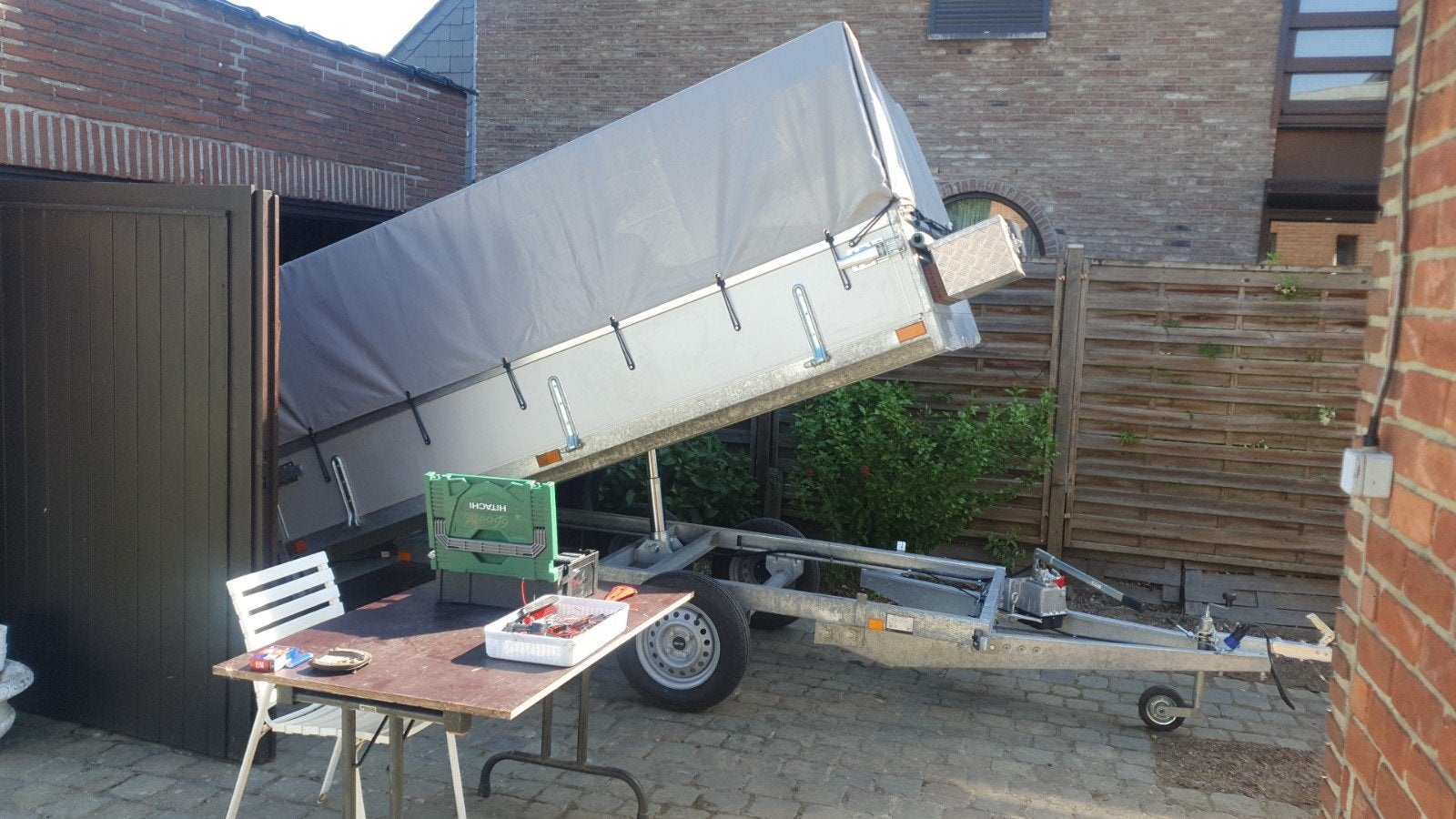 aanhanger te koop... dubbele as... kipper... als nieuw..., Ophalen, Zo goed als nieuw