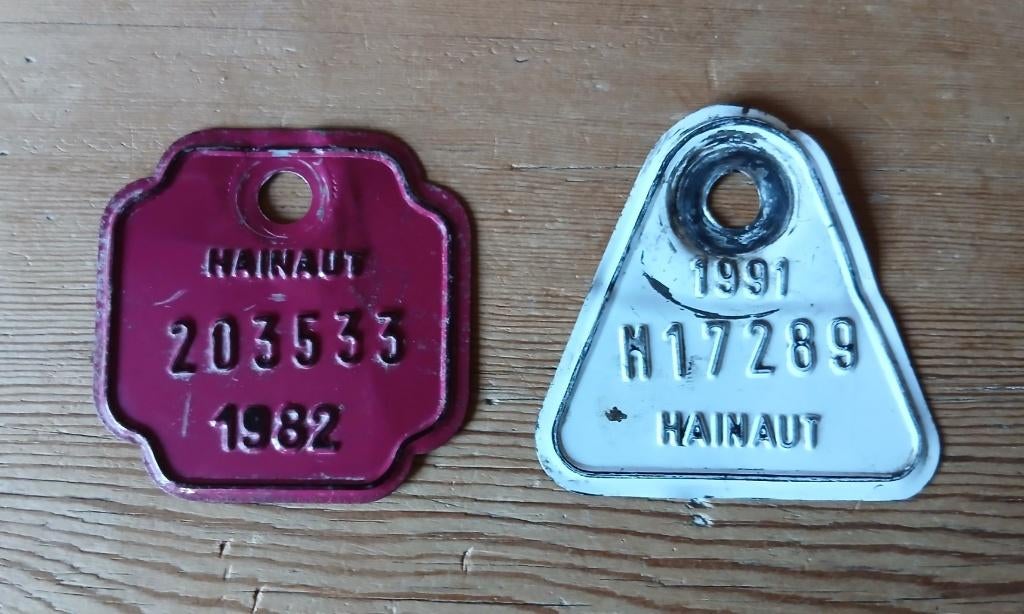 2 plaques d'immatriculation - vélos belges - Hainaut, Enlèvement, Utilisé