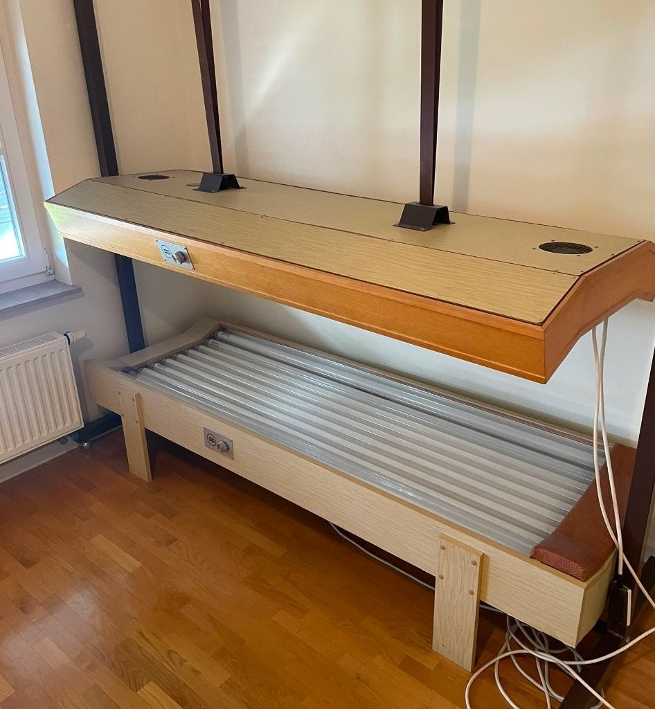 Gratis zonnebank, Elektronische apparatuur, Zonnebanken en Gezichtsbruiners, Ophalen, Gebruikt, Zonnebank dubbelzijdig