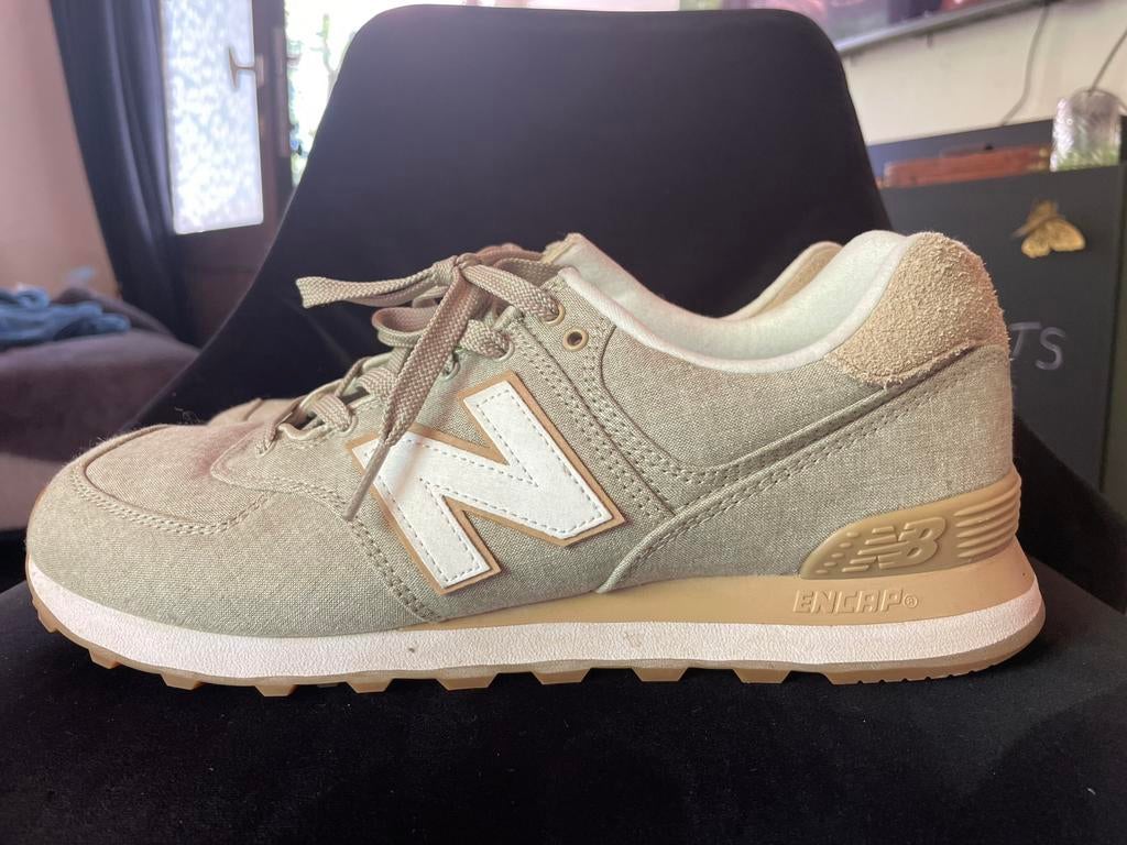 New balance maat 44 (43), Ophalen, Bruin, Zo goed als nieuw, Sneakers