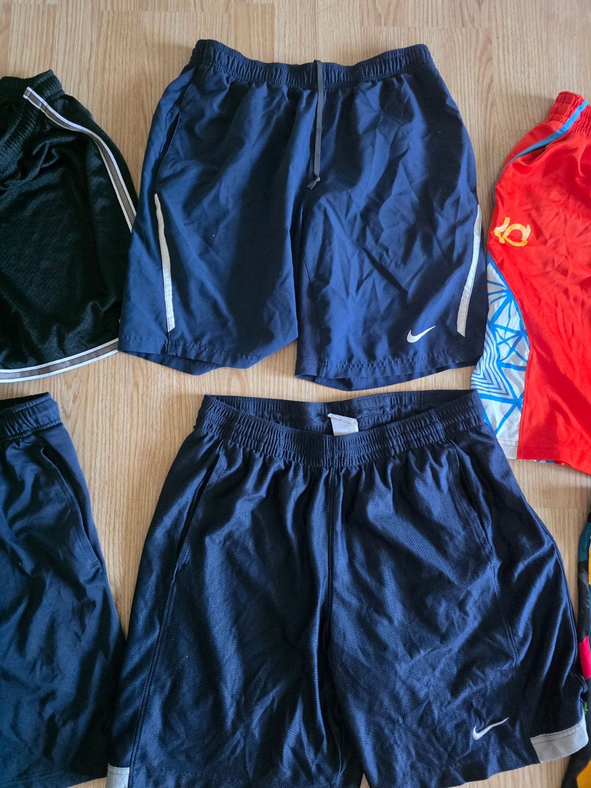 9 short nike authentiques taille M, Ophalen of Verzenden
