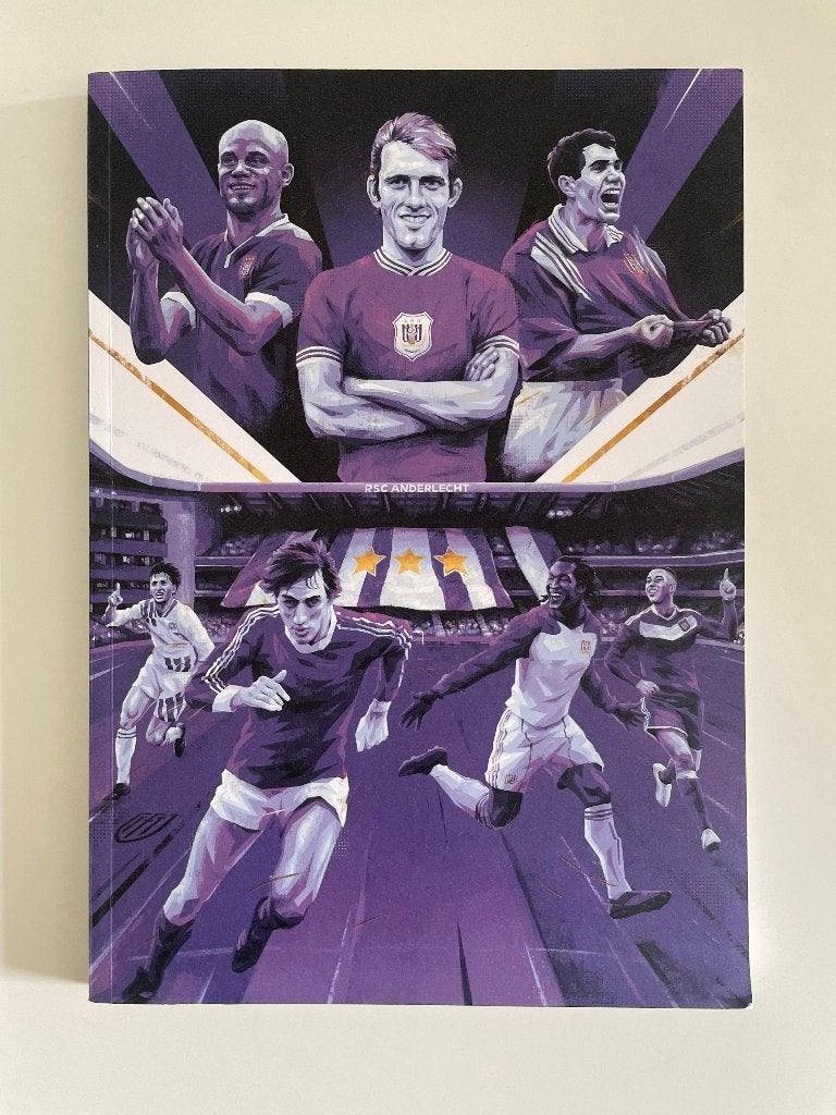These Football Times Magazine RSC Anderlecht, Livres, Sport de ballon, Enlèvement ou Envoi, Diverse auteurs, Comme neuf