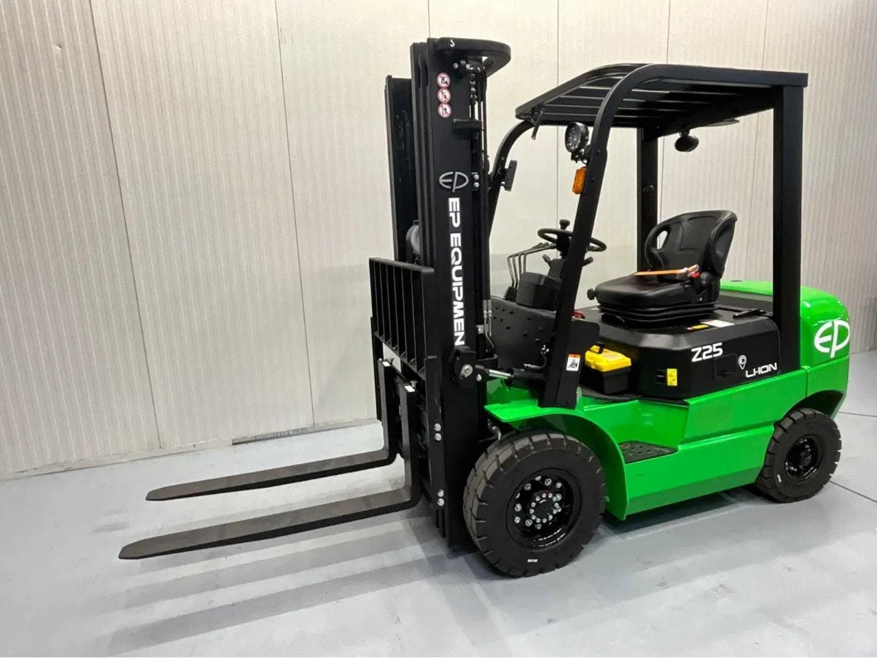 EP Vorkheftruck EFXZ-251 - 4,8M - Triplex - Freelift - Sides, 2000 à 3000 kg, Électrique, Chariot élévateur, Ep