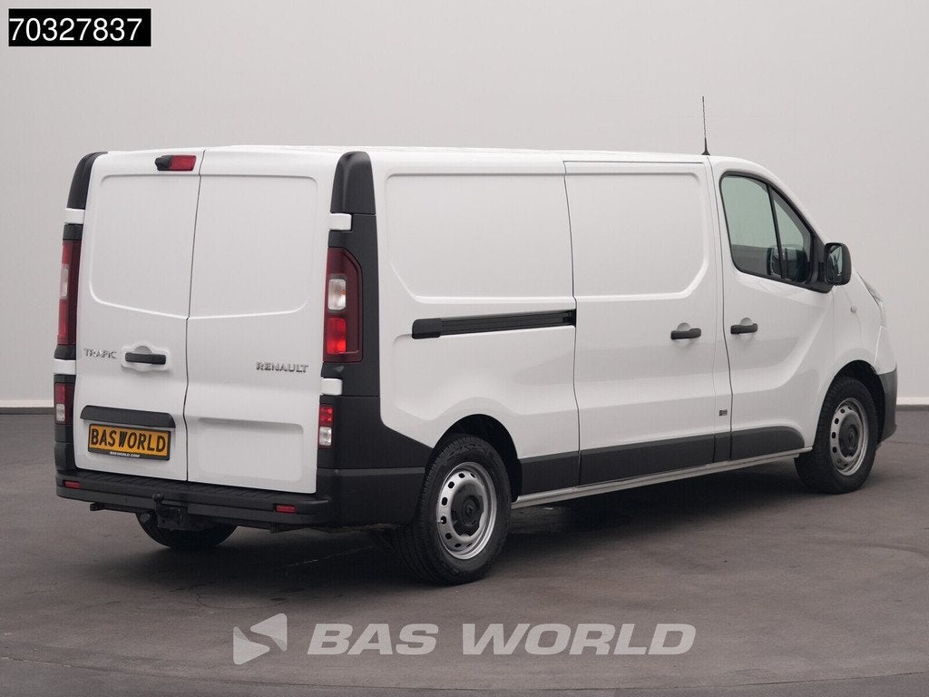 Renault Trafic 145pk Automaat L2H1 Airco Cruise Trekhaak Cam, Automaat, Gebruikt, Euro 6, 4 cilinders