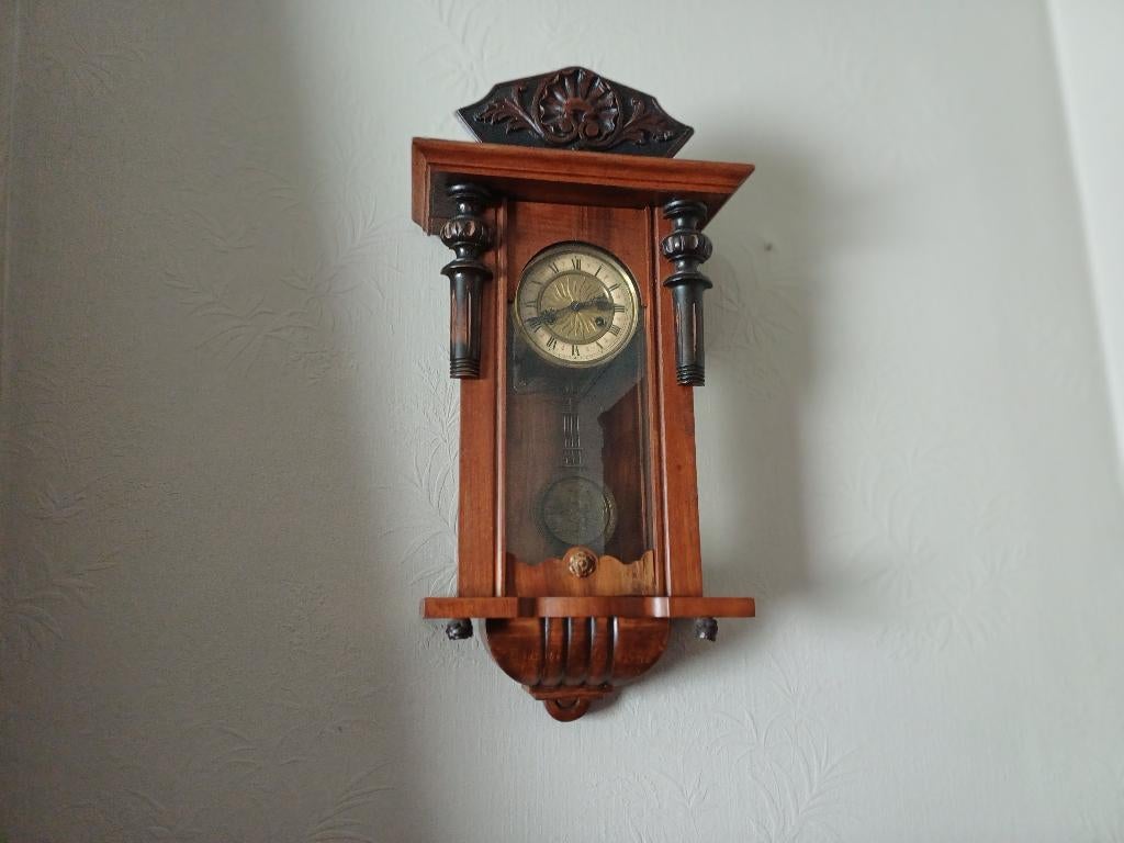 oude klok regulateur, Enlèvement