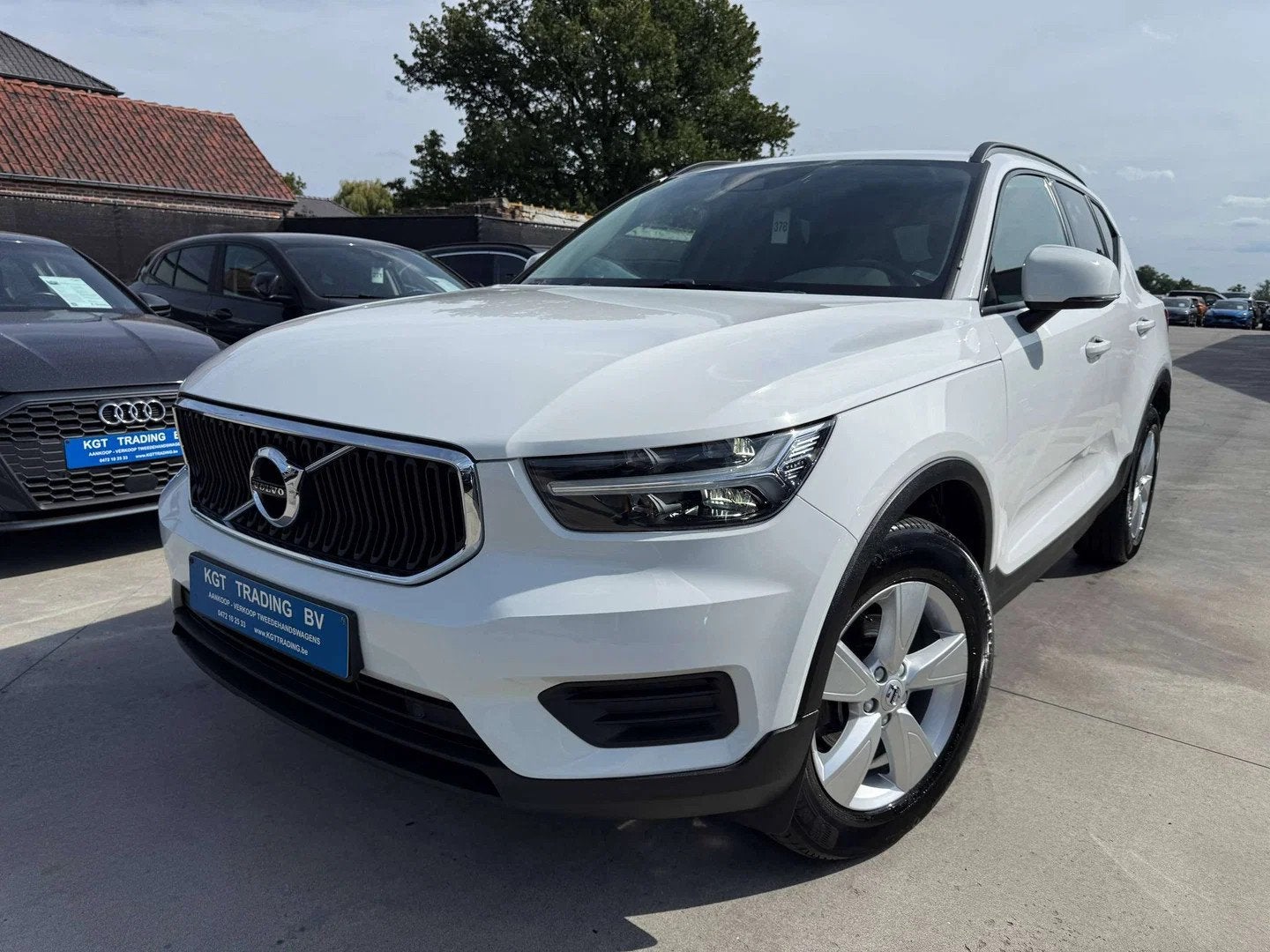 Volvo XC40 1.5 T2 129PK NAVIGATIE FULL LED BLUETOOTH DAB PDC, Auto's, Volvo, Lichtsensor, Gebruikt, Wit, 5 deurs