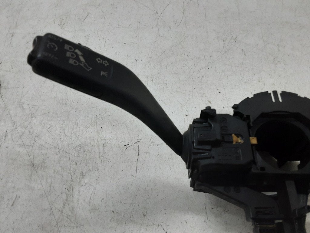 SCHAKELAAR Volkswagen Touran (1T1 / T2) (01-2003/05-2010), Auto-onderdelen, Dashboard en Schakelaars, Gebruikt, Volkswagen, Mevr. I. Hauben