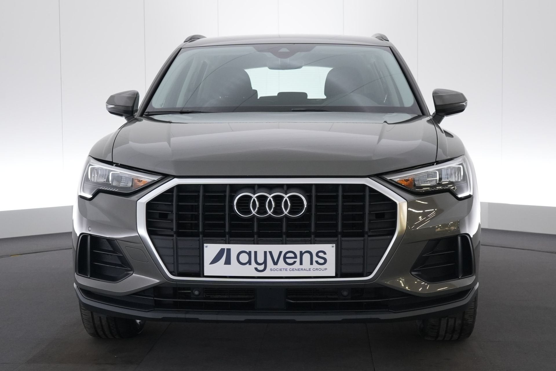(2DNC443) AUDI Q3, Argent ou Gris, Achat, Commande vocale, Entreprise