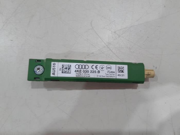 Antenne Versterker van een Audi E-Tron, Gebruikt, -, -, -