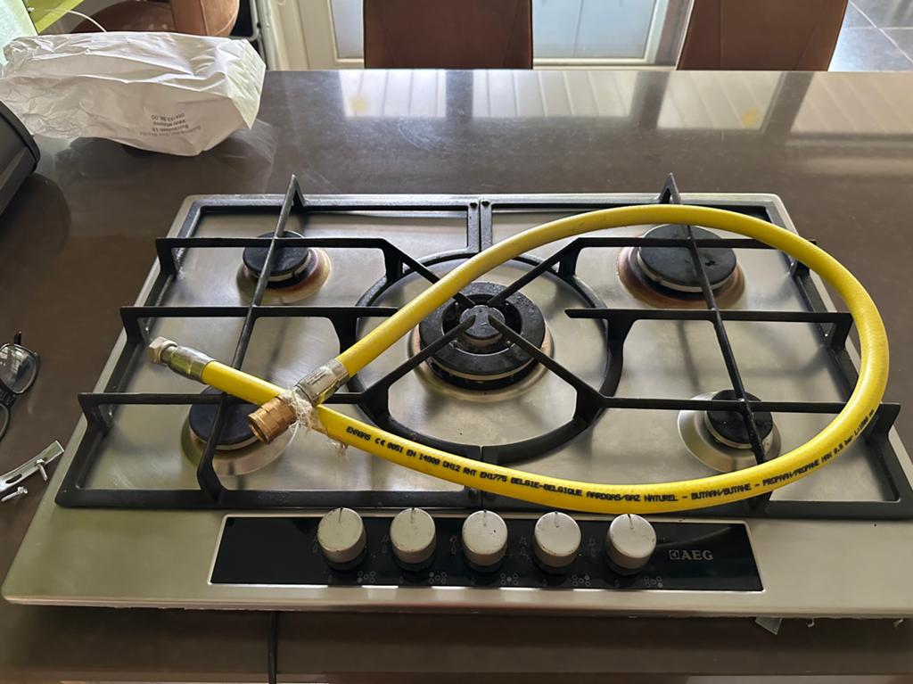 Gasfornuis (electrische ontsteking) + aansluiting gasdarm, Ophalen, Gebruikt, Inbouw, Gas