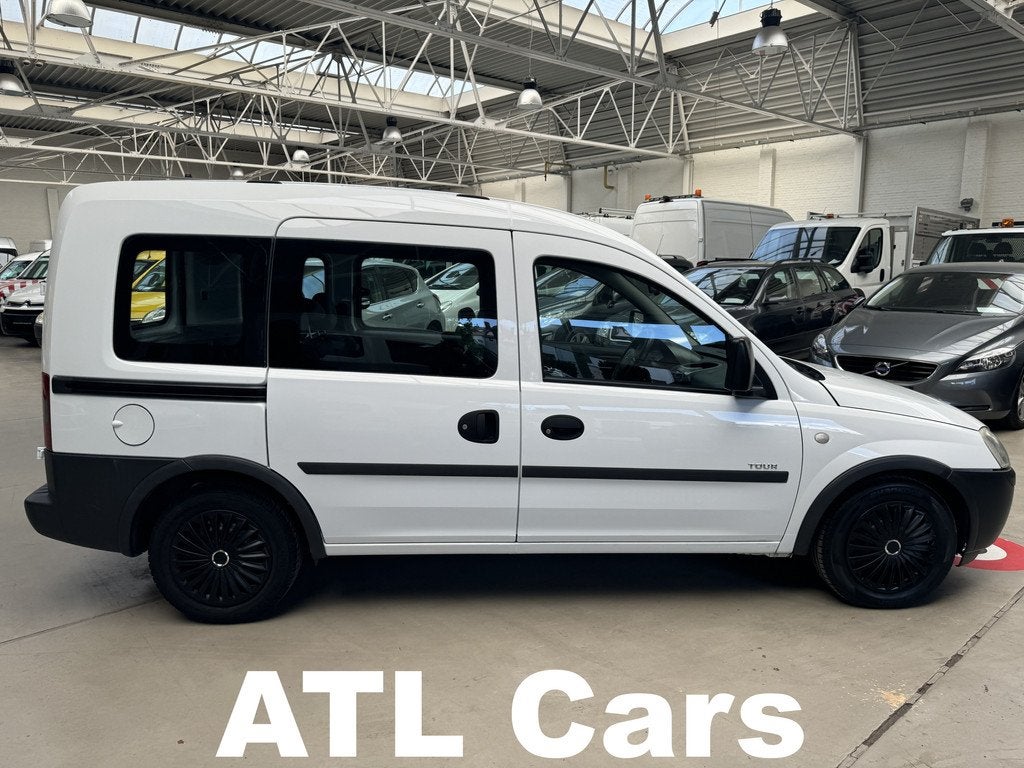Opel Combo 1.6 Benzine | Slechts 115.000km | LEZ ok | 1j Gar, Voorwielaandrijving, 4 deurs, Gebruikt, 4 cilinders