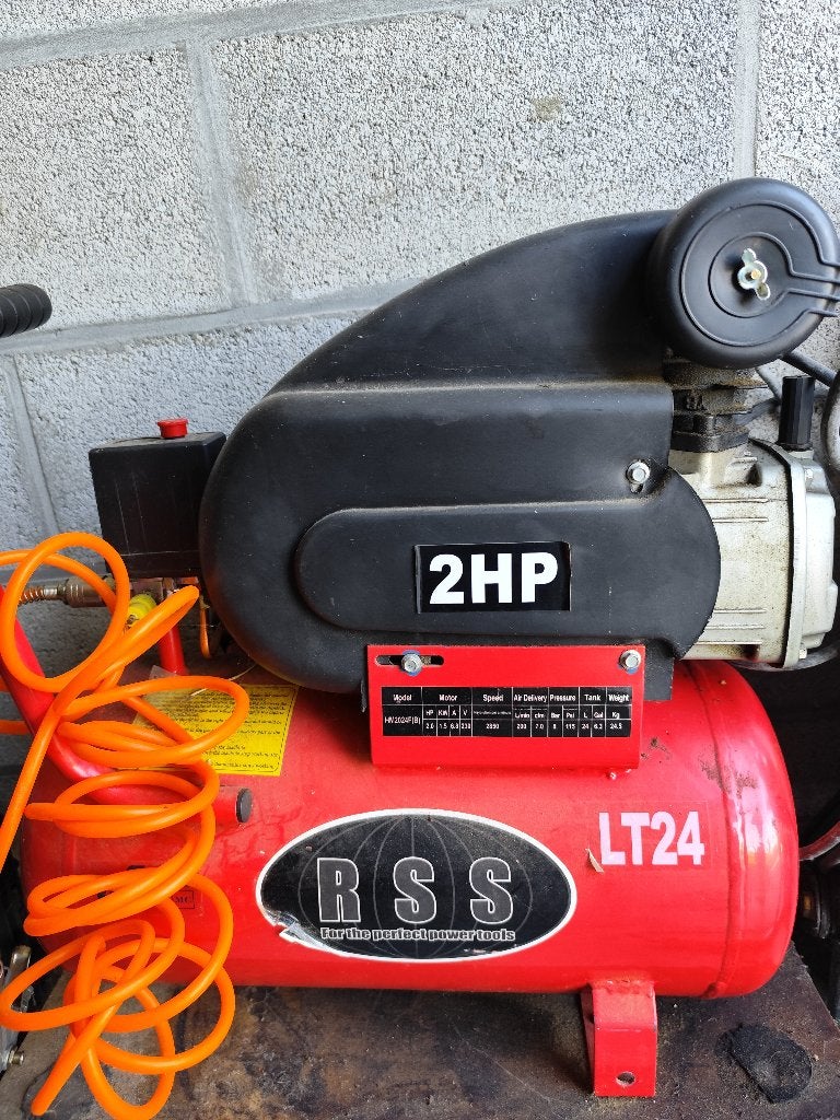compressor, Moins de 25 litres, Enlèvement, Mobile, 200 à 400 litres/min