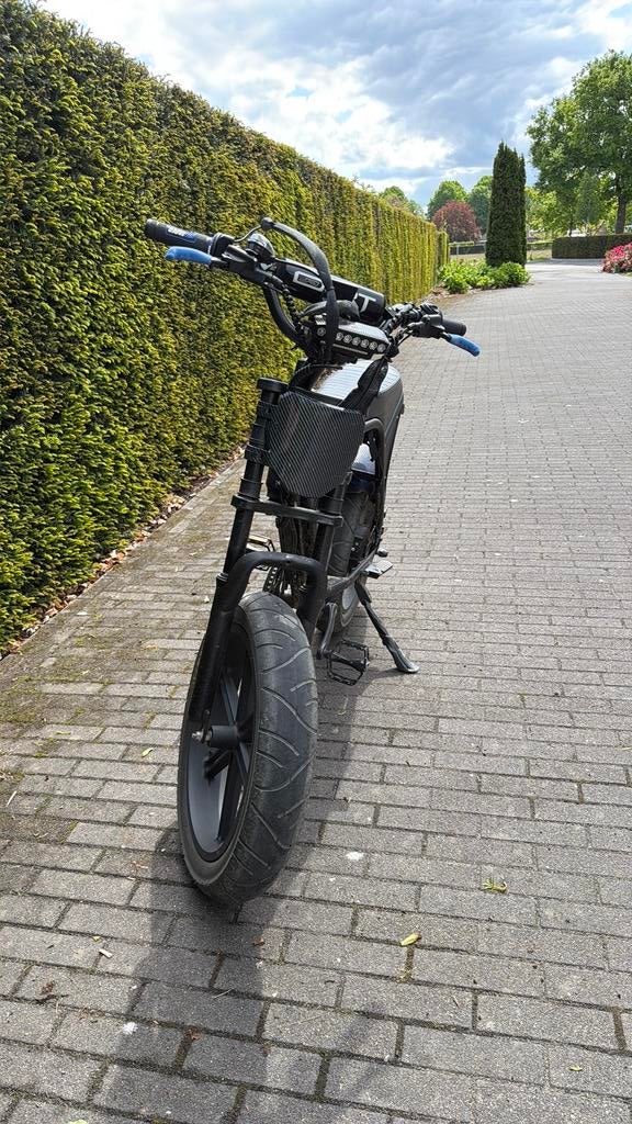 V8 fatbike, Fietsen en Brommers, Brommers | Crossbrommers, Zo goed als nieuw, Ophalen