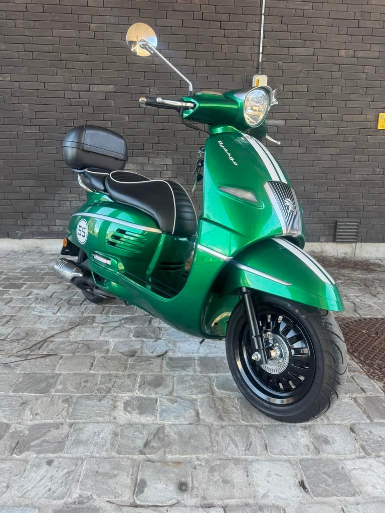 Peugeot Django 125 NIEUWSTAAT!!! 2300km!!, Enlèvement, Comme neuf, Peugeot