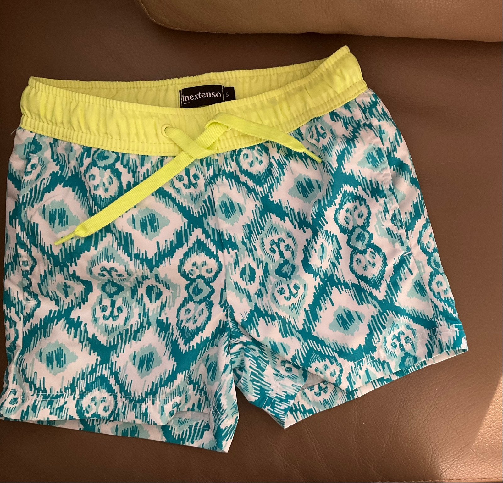 NIEUW!!! zwemshort & zwembroek, maat 110 en grote zwemband., Kinderen en Baby's, Ophalen, Maat 110, Zwembroek