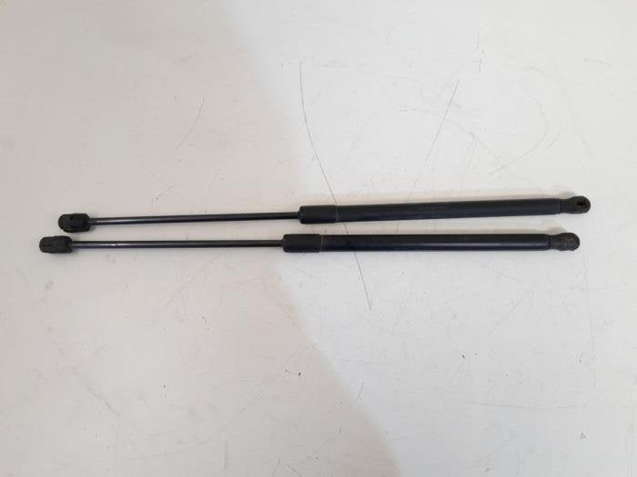 Kit amortisseur gaz hayon d'un Volkswagen Polo, Volkswagen, -, 3 mois de garantie, Utilisé