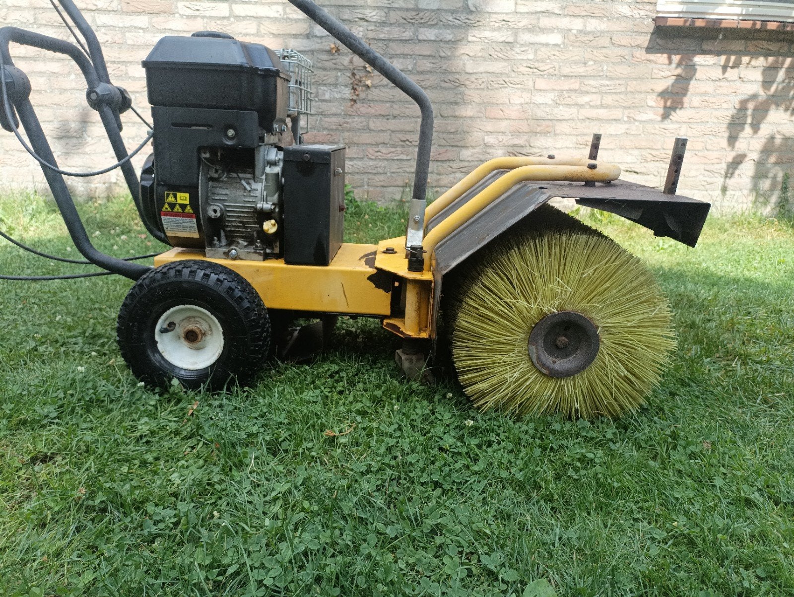 Veegmachine Briggs and Stratton, Ophalen, Opvangbak