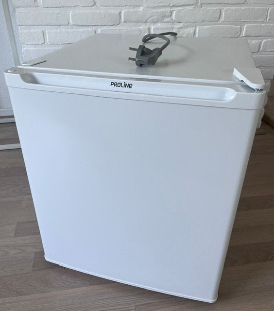 Tafelkoelkast ProLine BRF47, Elektronische apparatuur, Koelkasten en IJskasten, Zo goed als nieuw, Met vriesvak, Minder dan 75 liter
