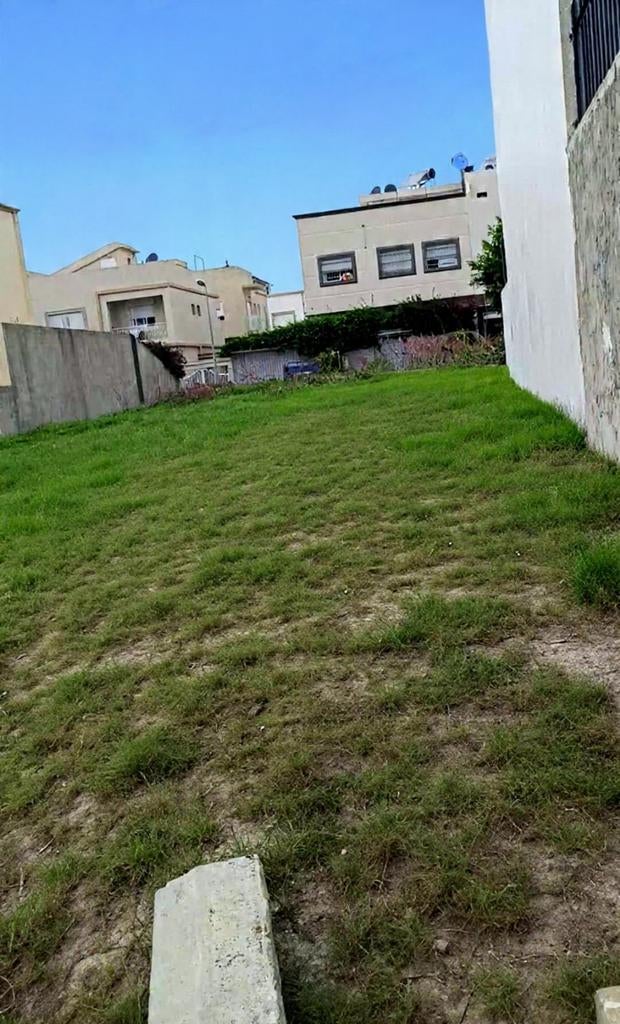 Tanger: achakkar mghayar:216 M2. Titré