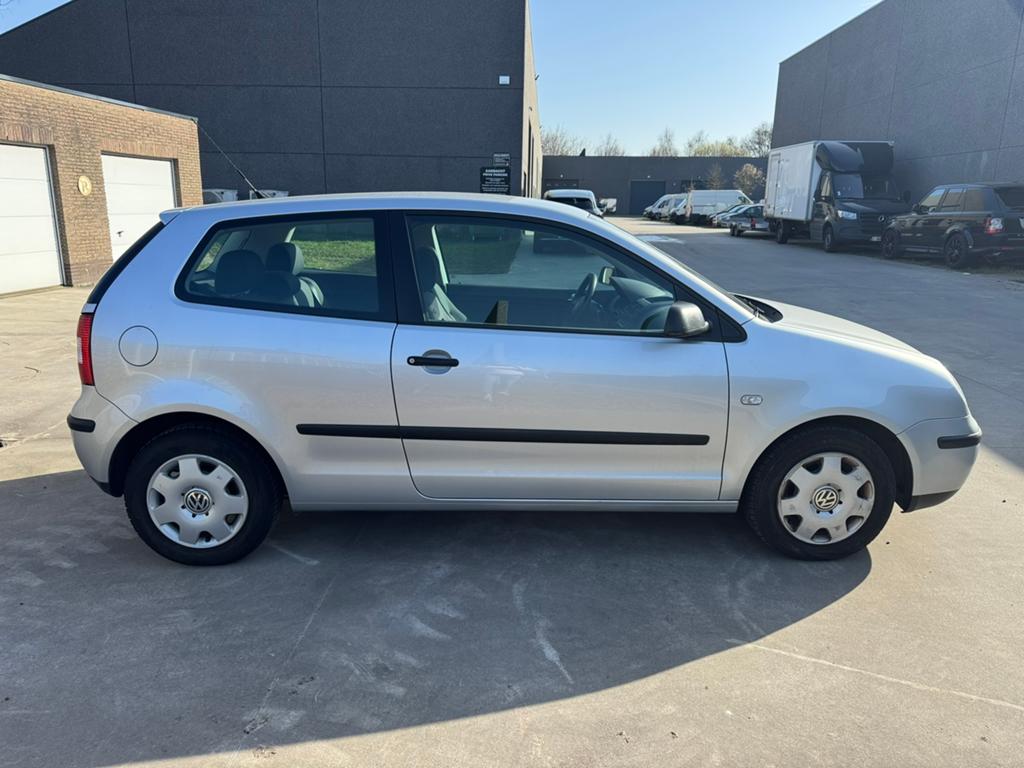 Vw Polo 1.9 SDI 1r Main 109000 km Car pass Carnet, Autos, Achat, 50 kW, Entreprise, Boîte manuelle