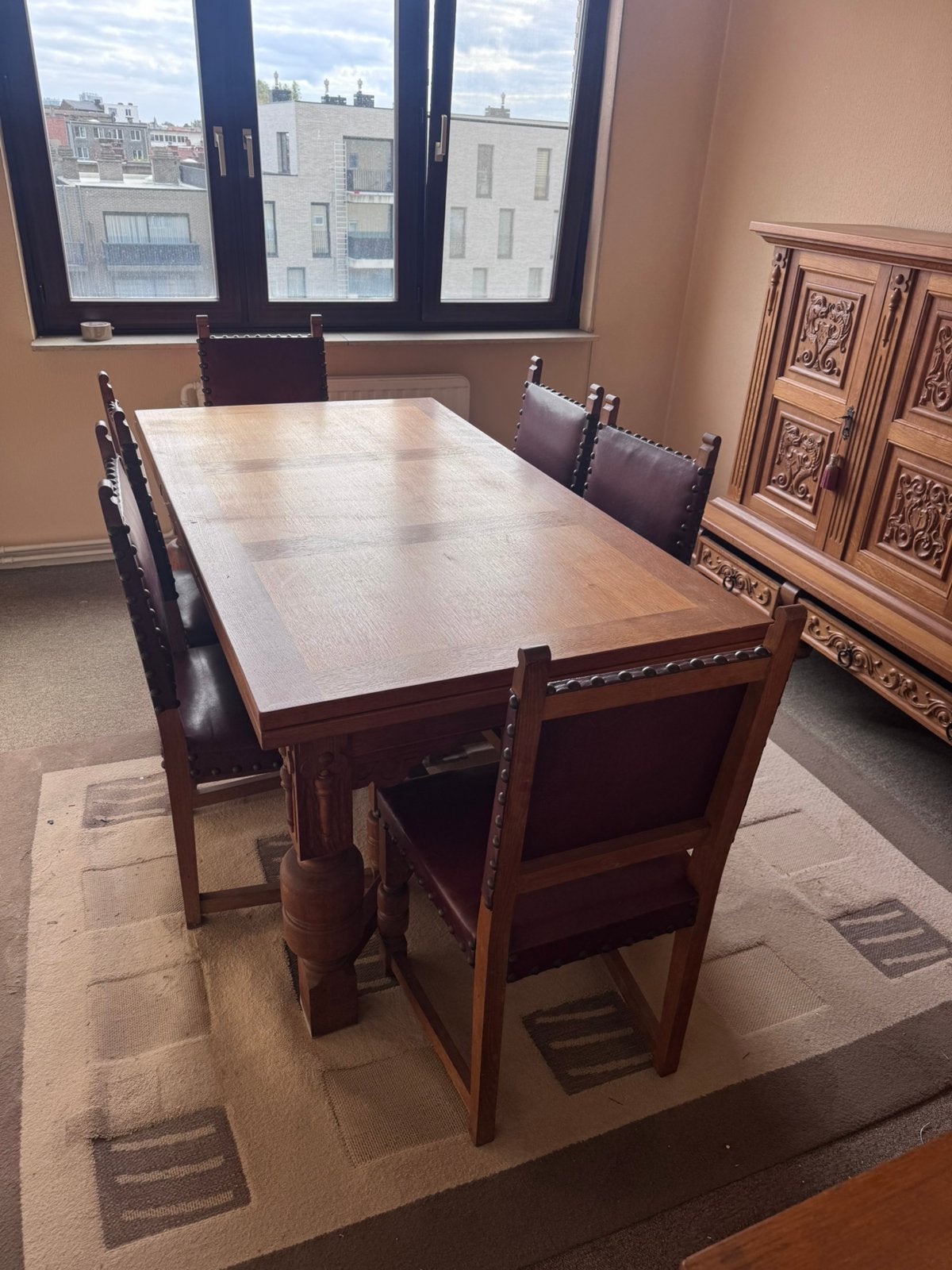 Antiek eetkamertafel, Ophalen, Zo goed als nieuw