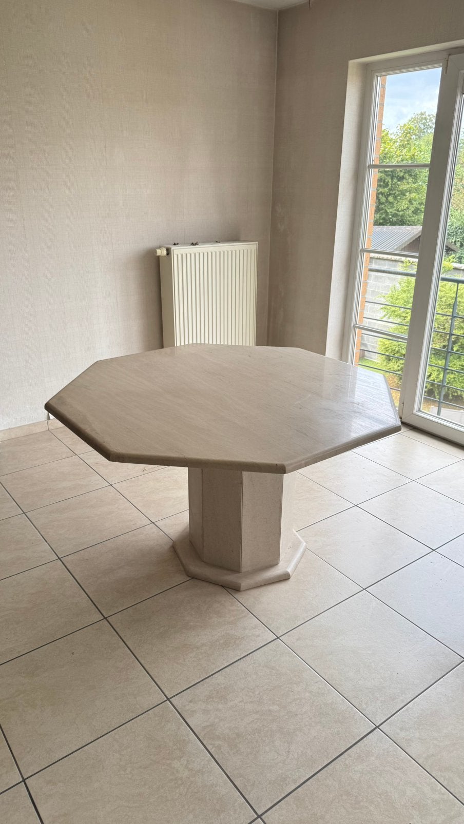 Table à manger vintage en pierre naturelle Ø 130 cm, 100 à 150 cm, 100 à 150 cm, Enlèvement, Utilisé