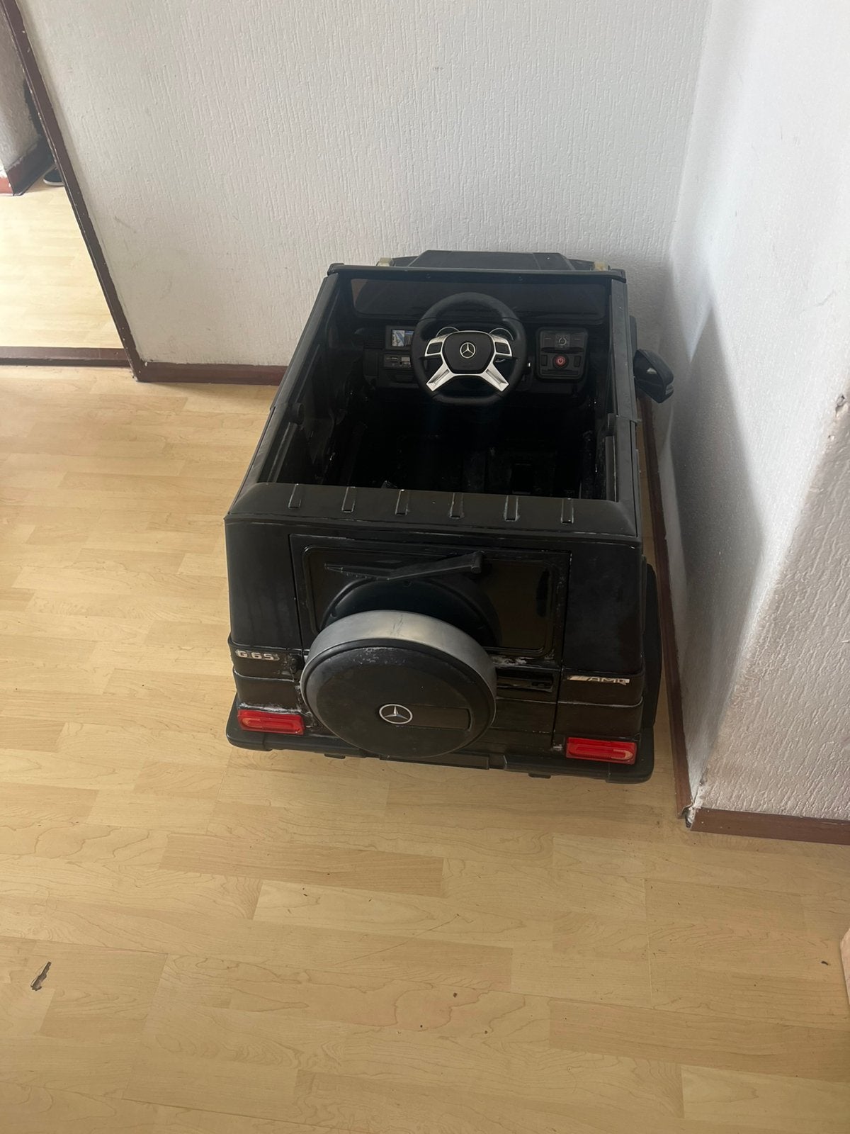 G klass Mercedes, Auto diversen, Autospeakers, Ophalen of Verzenden, Zo goed als nieuw