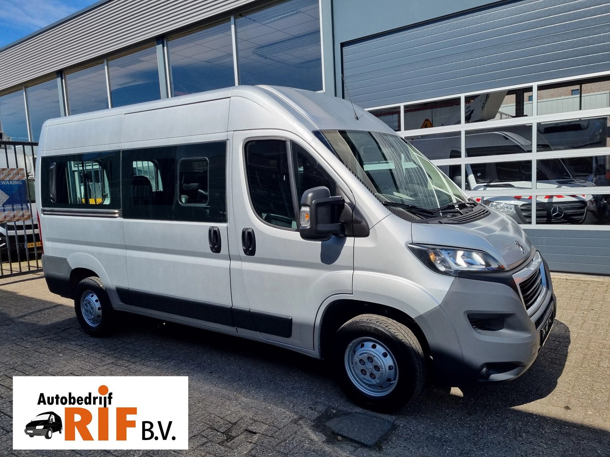 Peugeot Boxer 2.0 HDI L2H2 9 Persoons Euro 6 (bj 2015), Voorwielaandrijving, Gebruikt, Euro 6, 4 cilinders