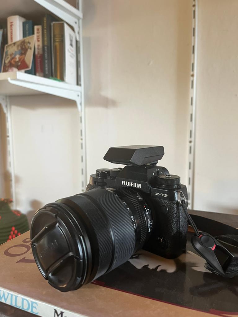 Fujifilm X-t2 incl waterdichte lens, batterijen, lader, tas, Ophalen, Zo goed als nieuw