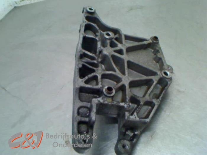Support pompe direction assistée d'un Opel Combo, -, Opel, 3 mois de garantie, Utilisé