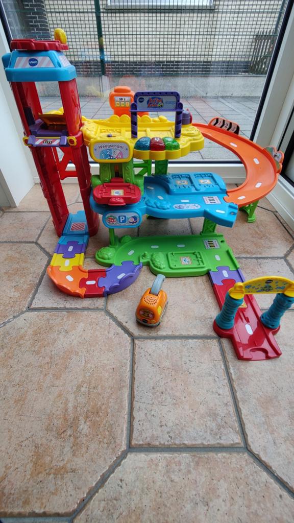 Toet toet - Garage, Kinderen en Baby's, Ophalen, Gebruikt