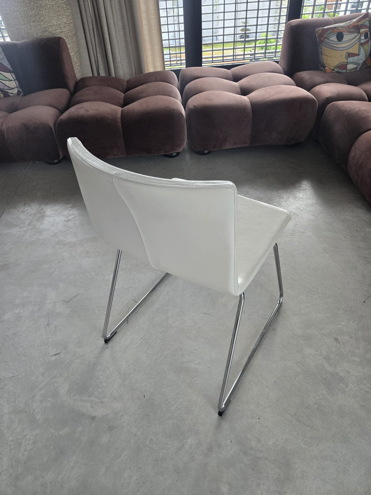 4 witte eettafel stoelen - €40 EUR per stuk, Huis en Inrichting, Tafels | Salontafels, Ophalen, Zo goed als nieuw