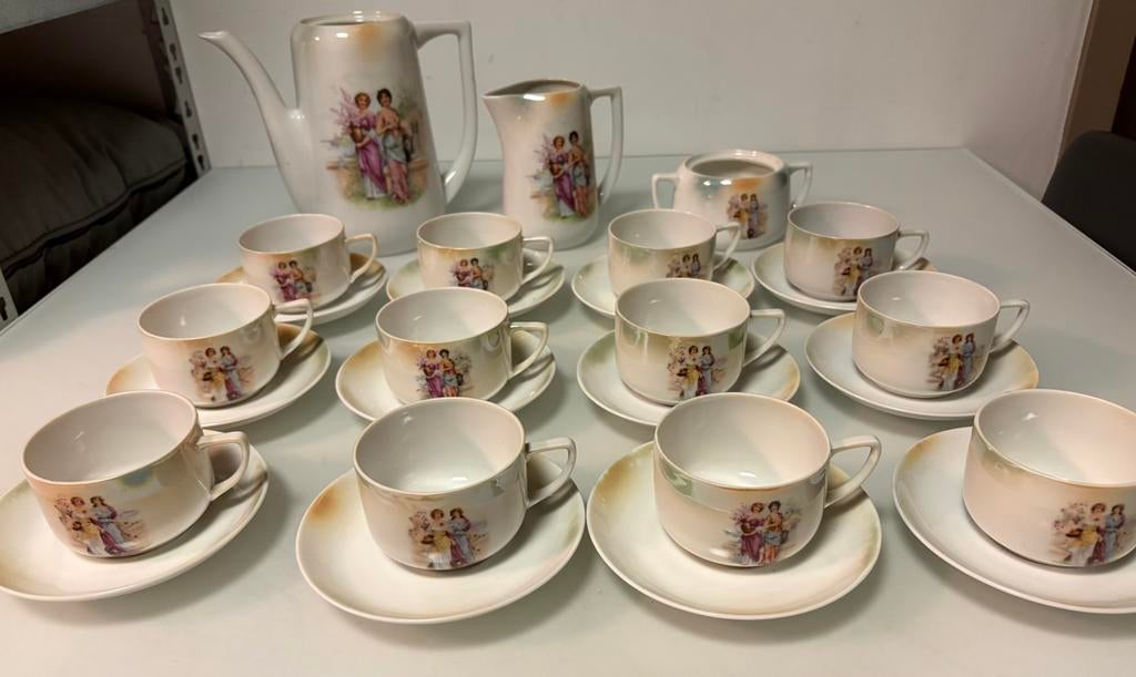 Koffie of thee service, Ophalen