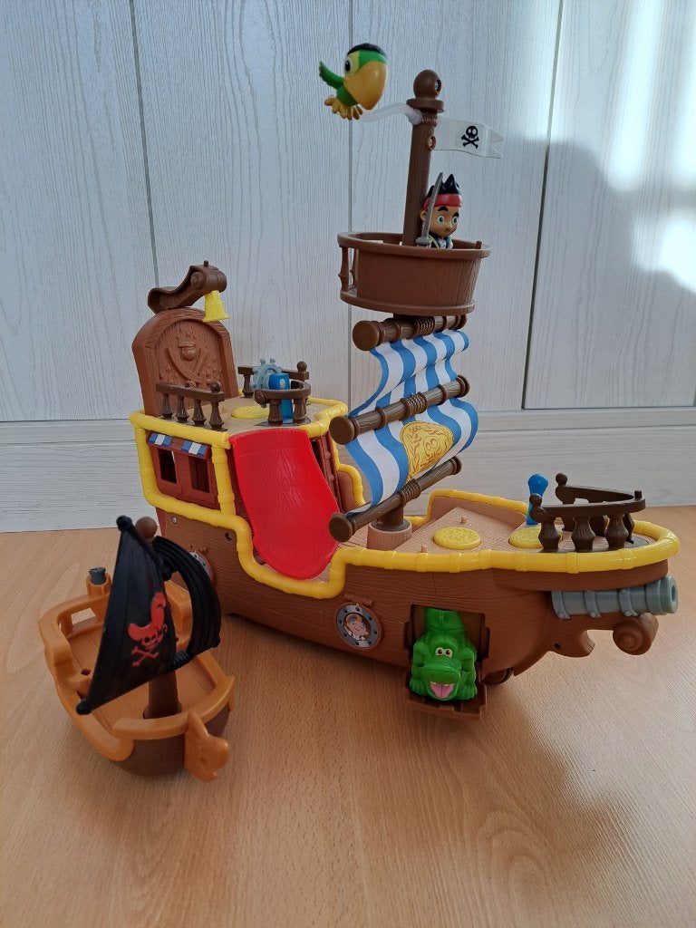 Fisher Price piratenboot Jake + klein bootje, Kinderen en Baby's, Ophalen, Zo goed als nieuw, Speelset