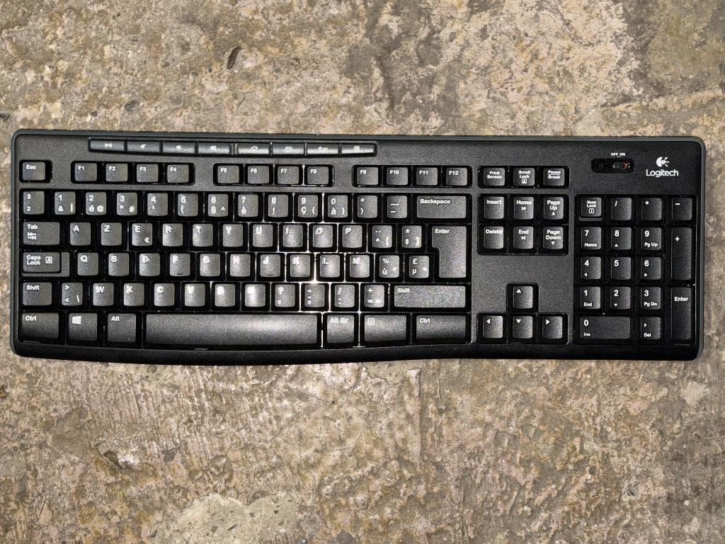 Bluetooth klavier toetsenbord, Computers en Software, Gebruikt, Logitech, Azerty, Ophalen of Verzenden