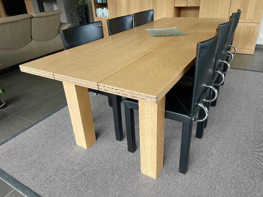 Table à manger en chêne massif « La Basilica », Maison & Meubles, Tables | Tables à manger, Cinq personnes ou plus, Comme neuf