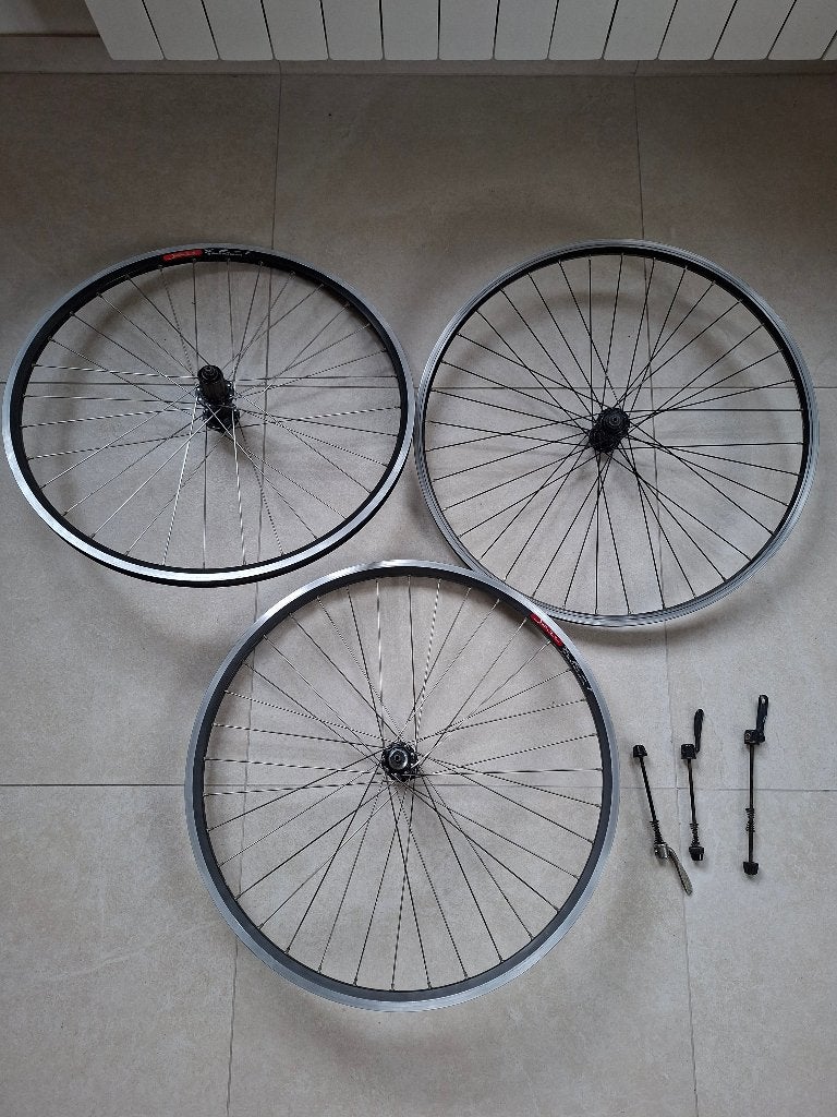 3 roues VTT 26 pouces (5 €/roues avant, 10 €/roue arrière), Enlèvement ou Envoi, Utilisé