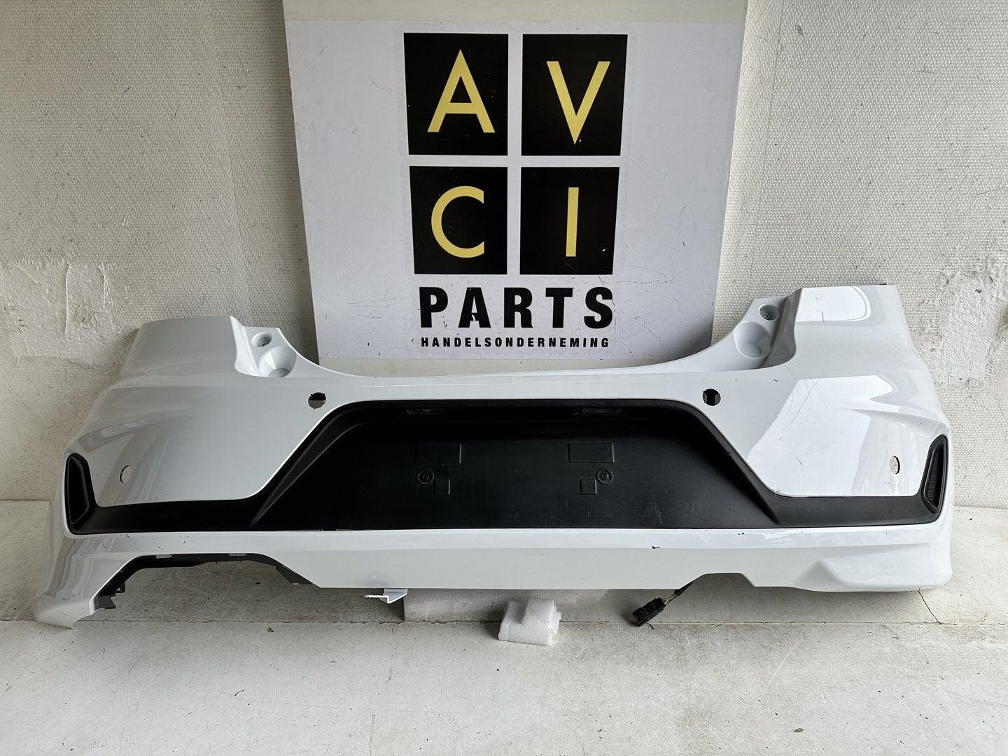 Ford Ka 3 III plus facelift achterbumper bumper j7BB-17D782A, Auto-onderdelen, Carrosserie, Bumper, Ford, Achter, Gebruikt, Ophalen of Verzenden
