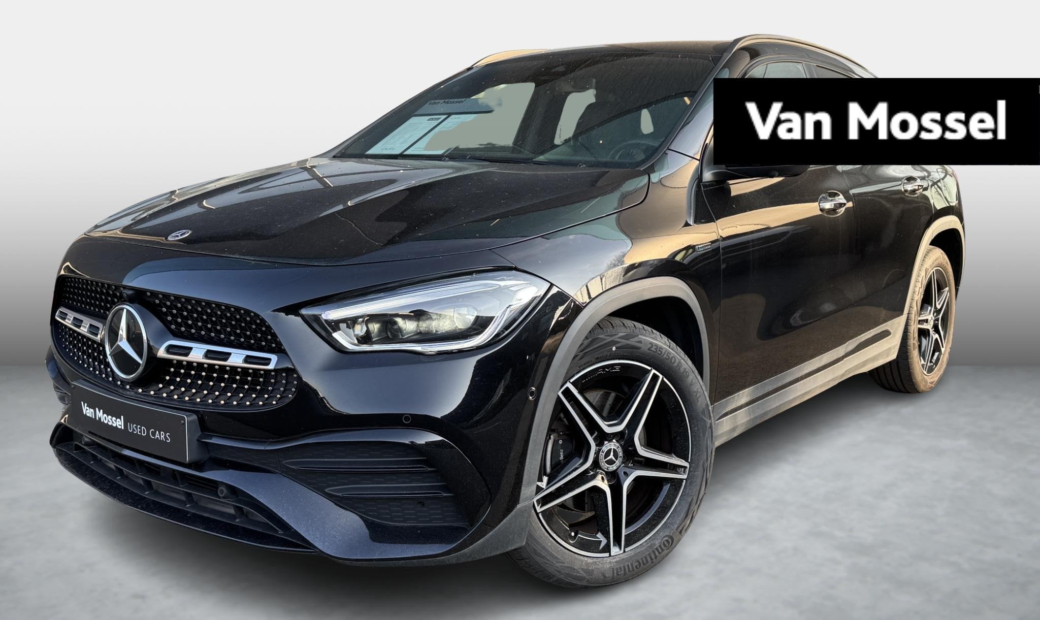 Mercedes-Benz GLA 250 e AMG Line + LEDER + MEMORY + CARPLAY, Auto's, Gebruikt, 16 kWh, Leder en Stof, Zwart