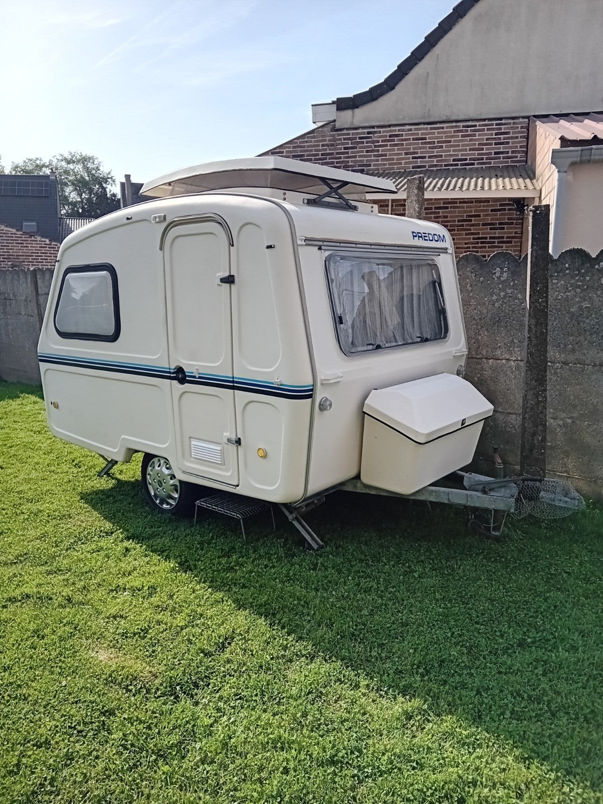 Caravan predon n126, Caravans en Kamperen, Particulier, Reservewiel, Predom