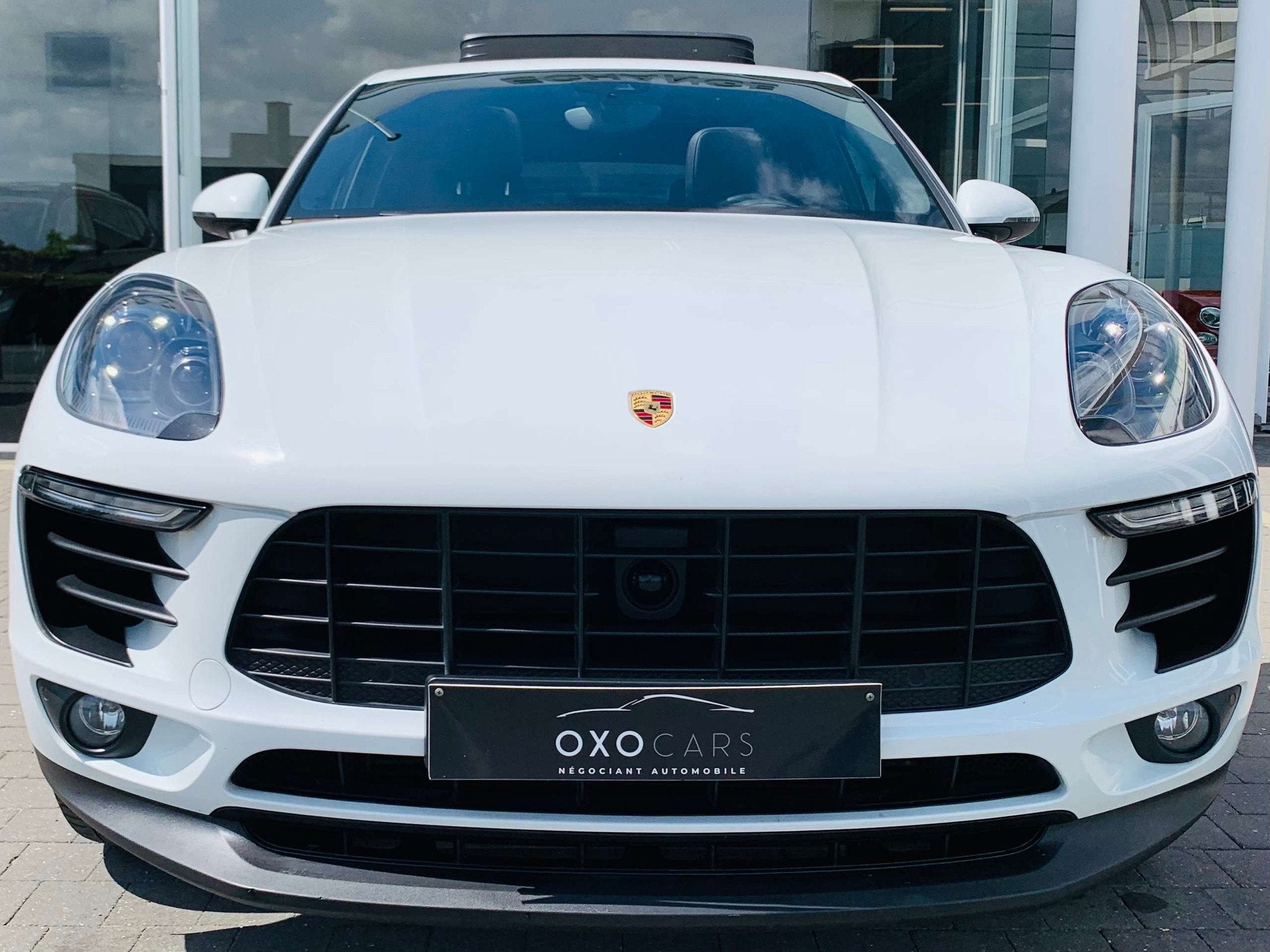 Porsche Macan 2.0 Turbo PDK 252CV / PACK CHRONO & COMPTEUR F, Autos, Porsche, Achat, Euro 6, Entreprise, Noir