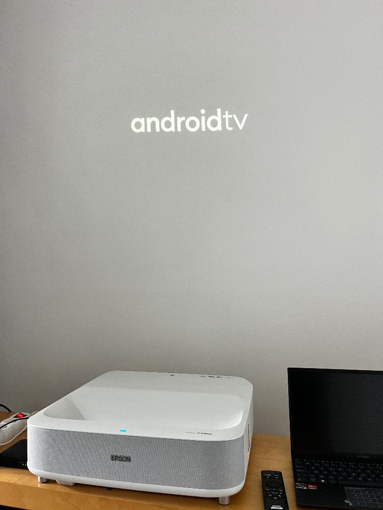 Defecte Epson EH-LS300W Laserprojector & Yamaha Audio, Enlèvement, Ne fonctionne pas