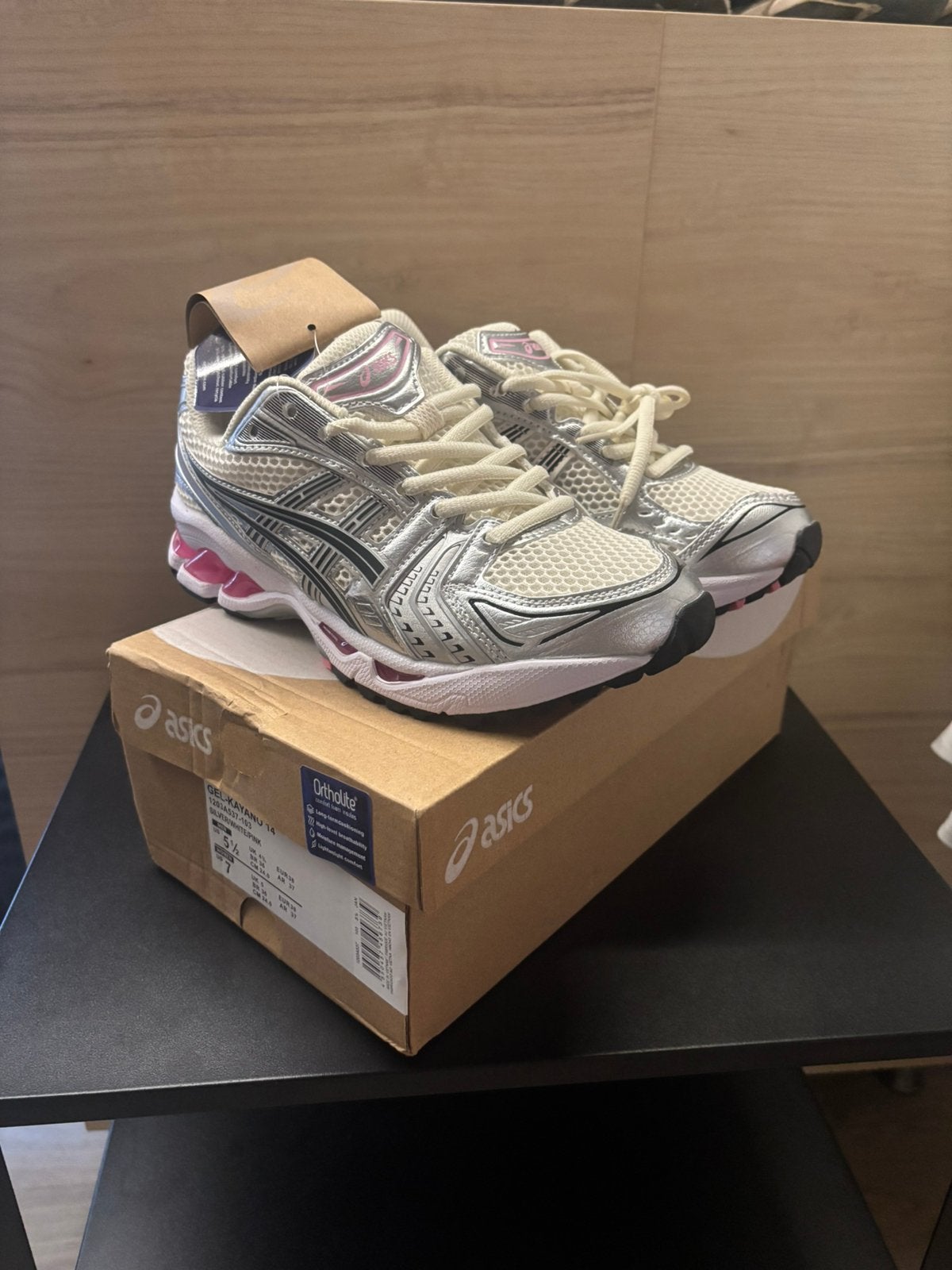 Asics gel kayano 14 (38), Enlèvement, Neuf