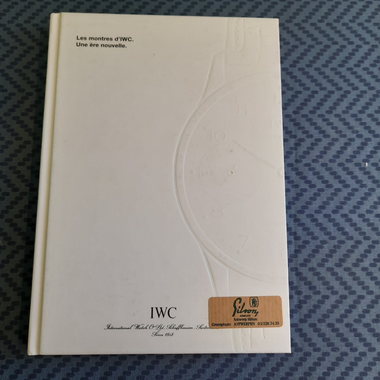 IWC * CATALOGUE À COUVERTURE RIGIDE VINTAGE * 2000 * TOP-PRE, Livres, Catalogues & Dépliants, Comme neuf, Catalogue, Enlèvement
