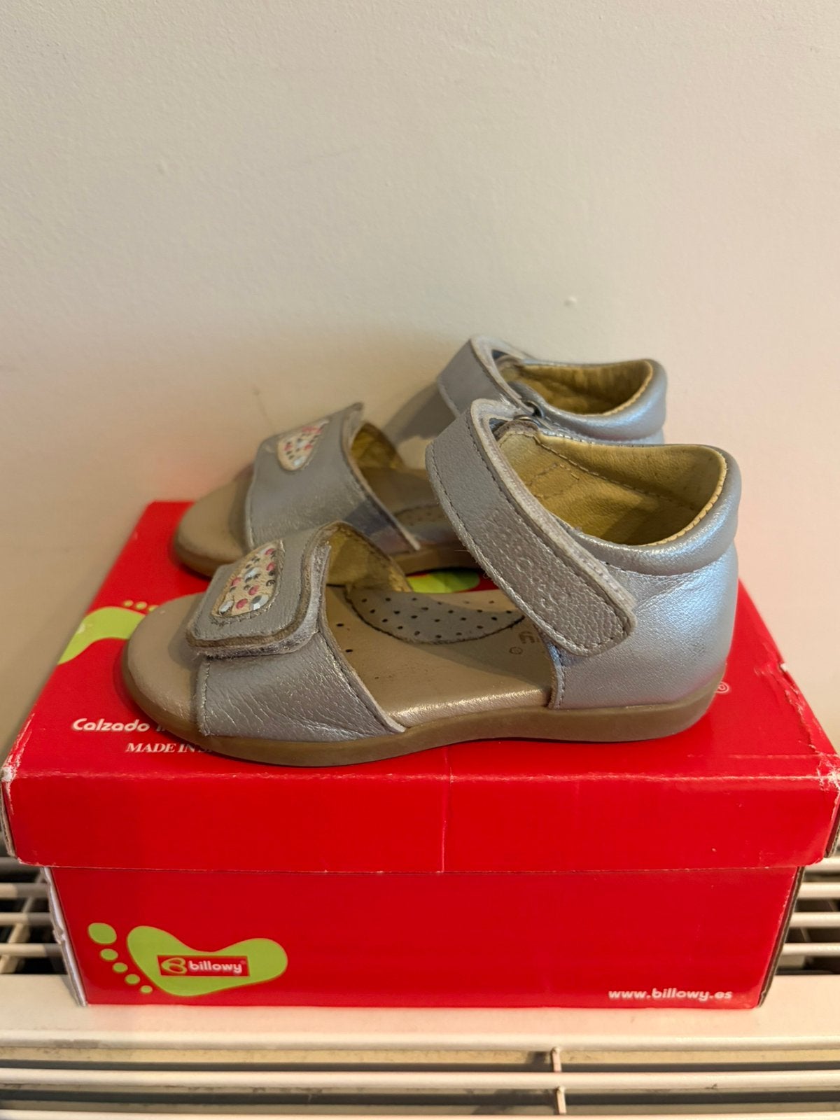Zilverkleurige sandalen, Billowy, maat 20, Schoentjes, Meisje, Ophalen of Verzenden, Zo goed als nieuw
