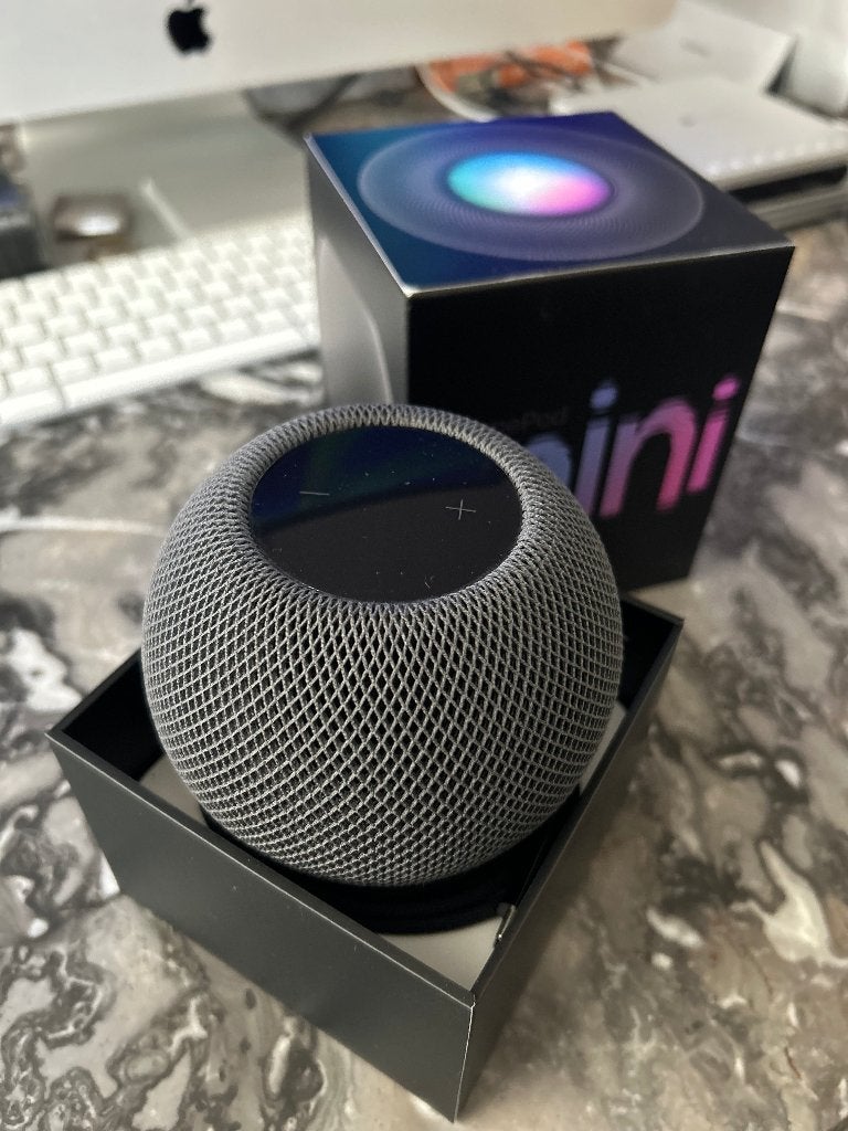 Apple HomePod mini in zeer goede staat + doos + oplader, Audio, Tv en Foto, Ophalen of Verzenden, Zo goed als nieuw, Slimme speaker