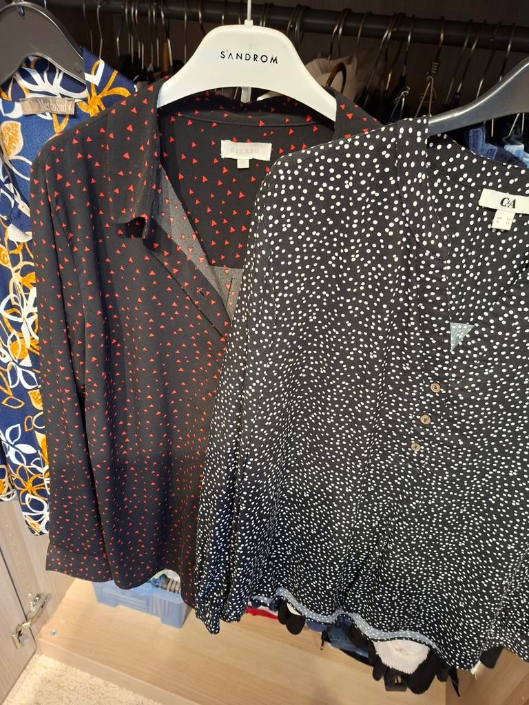 3 blouses maat 42-44., Kleding | Dames, Dames-kledingpakketten, Ophalen, Maat 42/44 (L)