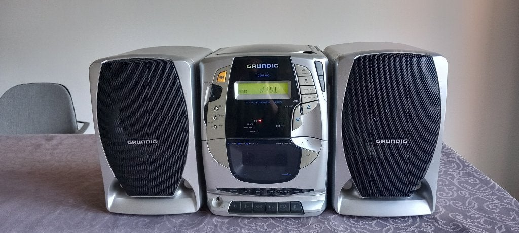Grundig CDM 700 draagbaar hifi-systeem - als nieuw, compleet, Audio, Tv en Foto, Microset, Cd-speler, Zo goed als nieuw, Ophalen